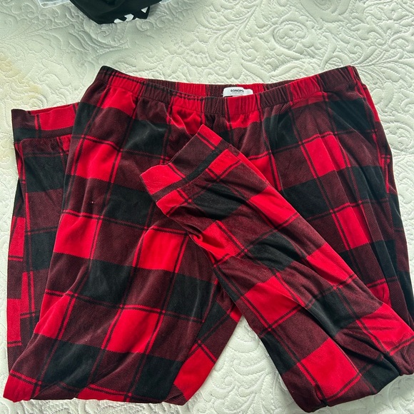 RED AND BLACK PLAID PAJAMA SET - Picture 2 of 5
